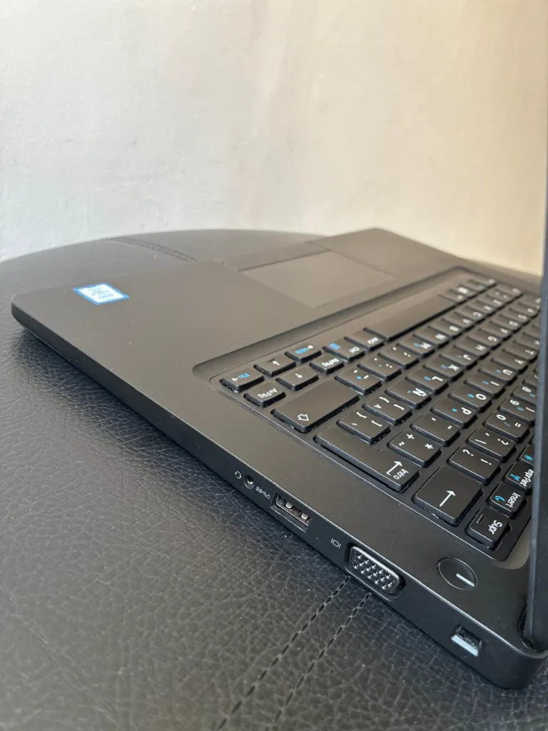 DELL 5490 (1).webp